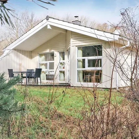 Abendrot 14 - Dorf 3 * Priwall